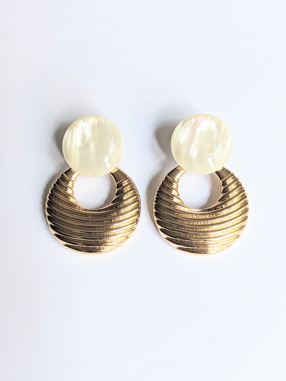 Marbled Stone Statement Earrings - Picture 2 of 3